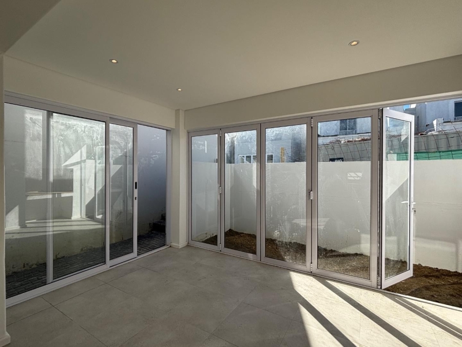 To Let 2 Bedroom Property for Rent in Voliere Estate Western Cape